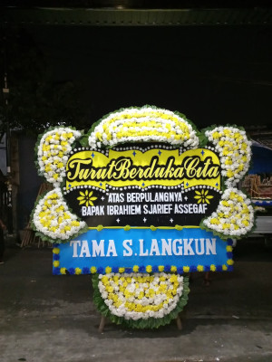 Papan Bunga Duka di 35 Ilir
